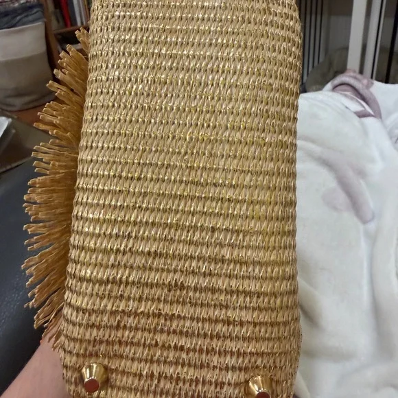 NWT Tommy Bahama Gold and Tan woven bag with Bamboo Handle & Crossbody Strap - Picture 12 of 16